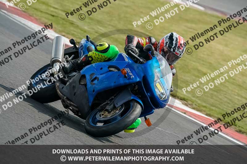 donington no limits trackday;donington park photographs;donington trackday photographs;no limits trackdays;peter wileman photography;trackday digital images;trackday photos